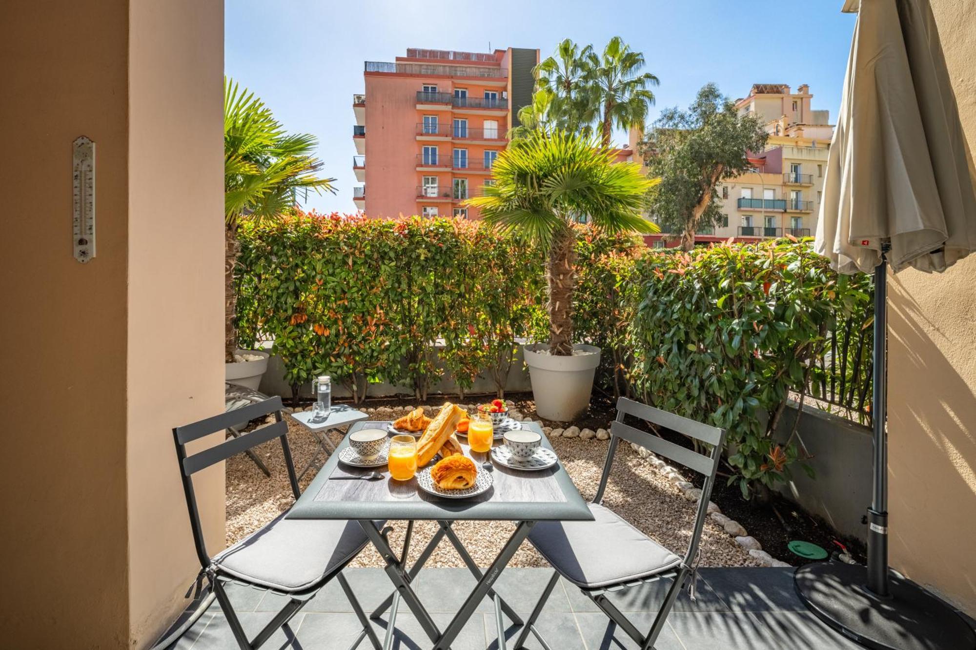 Le Coq Wagner - Parking - Air Conditioning - Pool Apartman Menton Kültér fotó