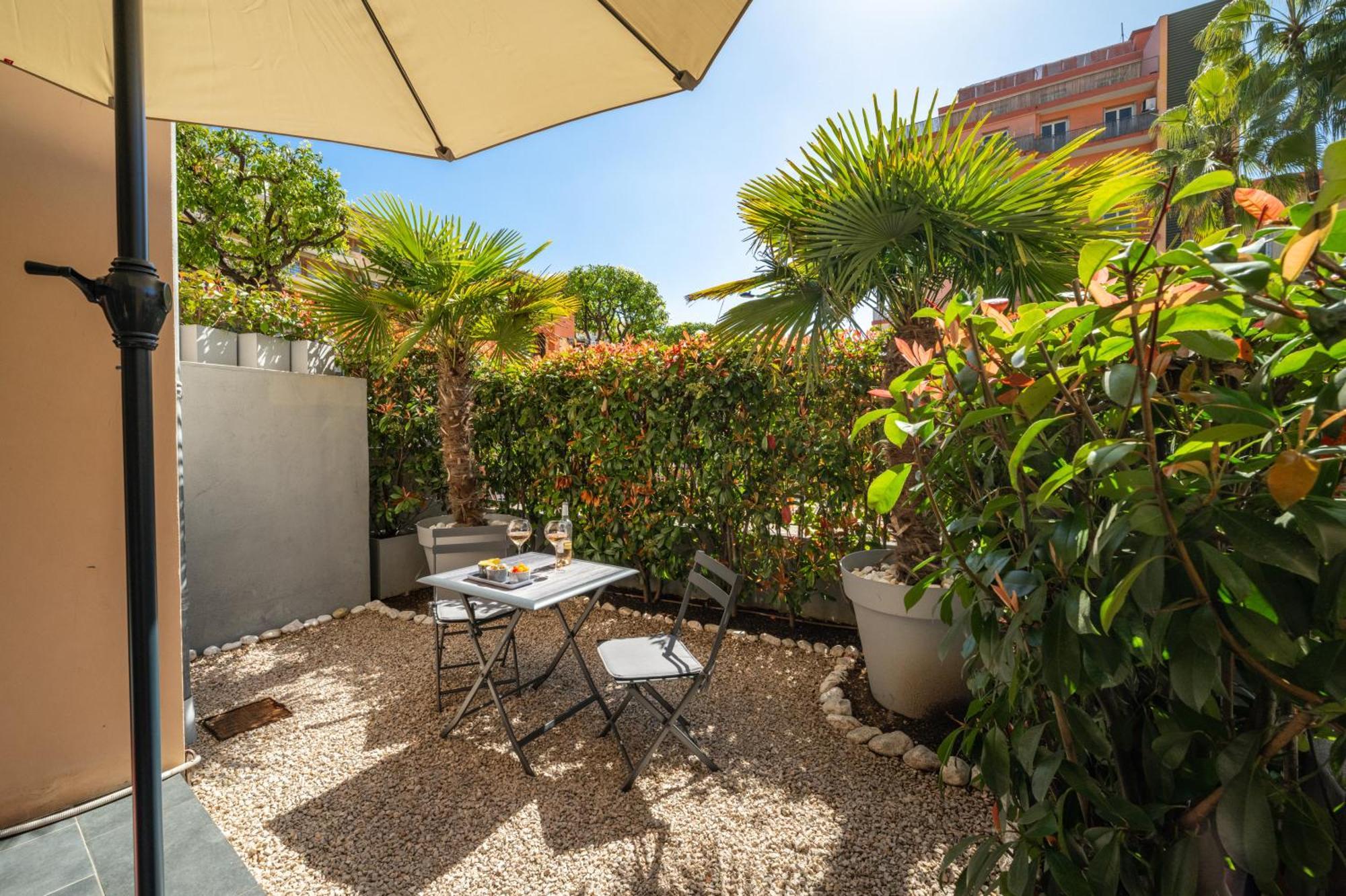 Le Coq Wagner - Parking - Air Conditioning - Pool Apartman Menton Kültér fotó